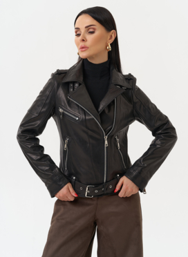 Женская куртка - косуха черного цвета 