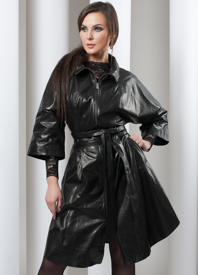 Кожаный плащ на молнии с поясом кушак модель № K-124 в кредит