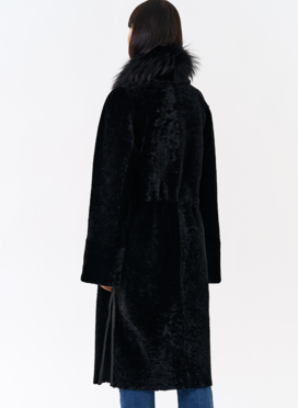 Женская двухстороняя дубленка с воротником из меха чернобурой лисы