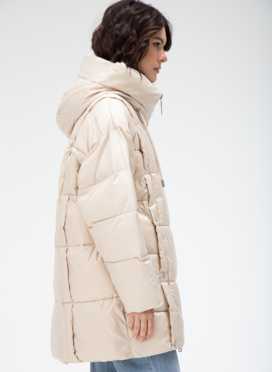 Женский пуховик с капюшоном 