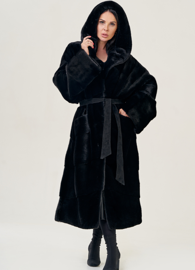 Шуба из скандинавской норки с капюшоном модель № 23084 меха малина