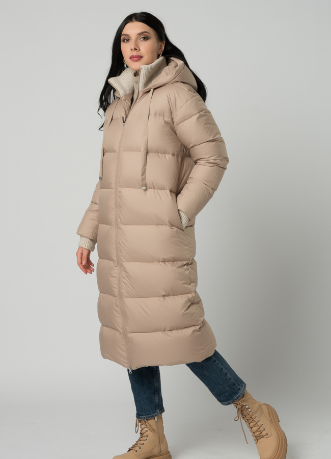 фото Пуховик женский бежевого цвета с капюшоном модель № 21676