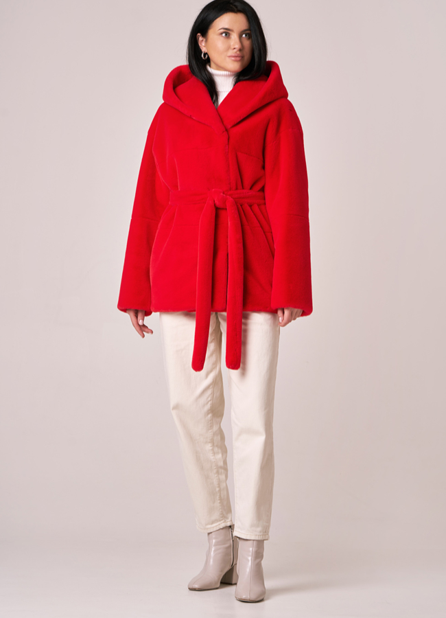 Шуба из искусственного меха красного цвета на поясе с капюшоном модель № 778-2 универмаг малина