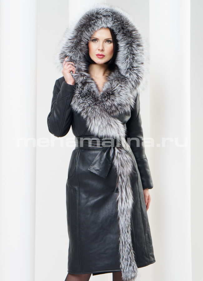 Дубленка с капюшоном, черного цвета модель № D-138 меха малина