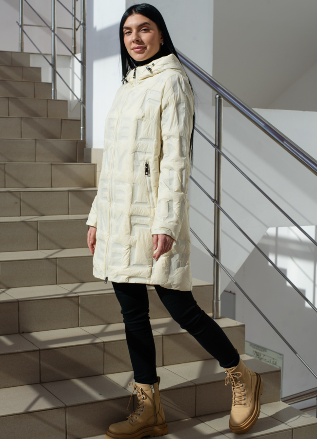 Женское полупальто с капюшоном  модель № 22530 меха малина