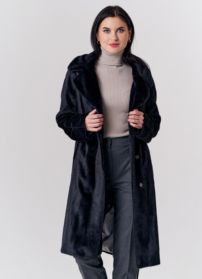 Шуба из экомеха черного цвета с английским воротником модель № 21874 универмаг малина