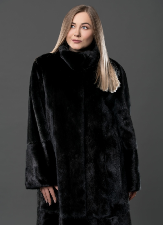 Норковая шуба с воротником стойка черного цвета  модель № S-774 в кредит