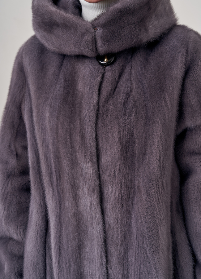 Шуба из норки с капюшоном  модель № 23326 в рассрочку