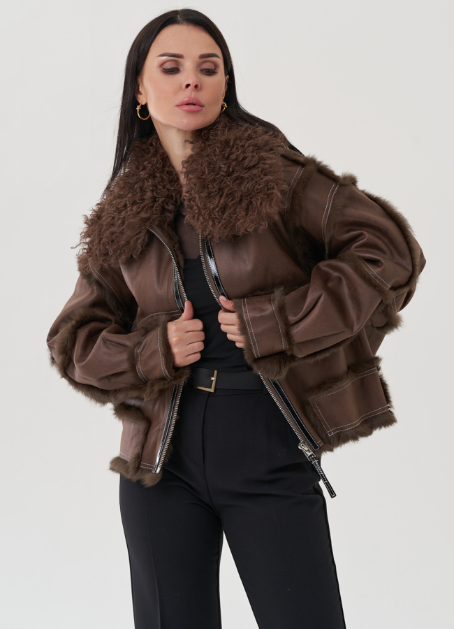 Куртка шоколадного цвета с мехом кролика модель № 25549 в кредит