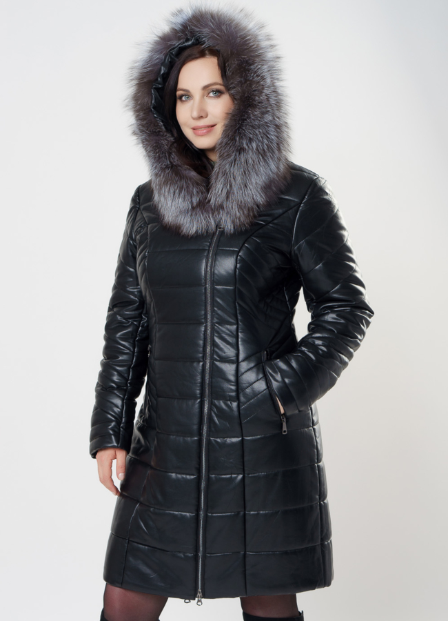 Пуховик из эко кожи черного цвета с капюшоном модель № 983 универмаг малина
