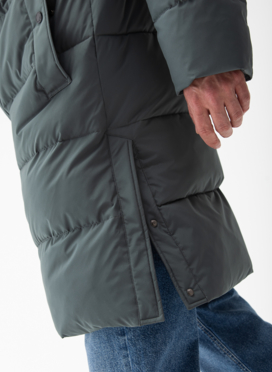 Мужской пуховик с капюшоном 