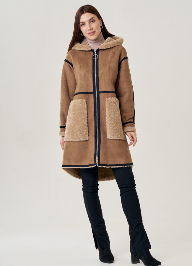 фото Женская дубленка из искусственного меха с капюшоном  модель № 22958