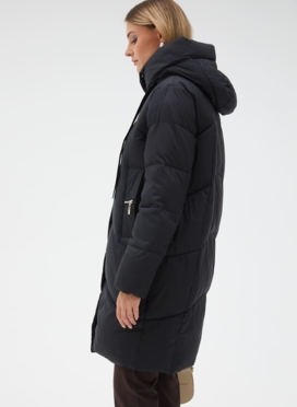 Женский пуховик с капюшоном