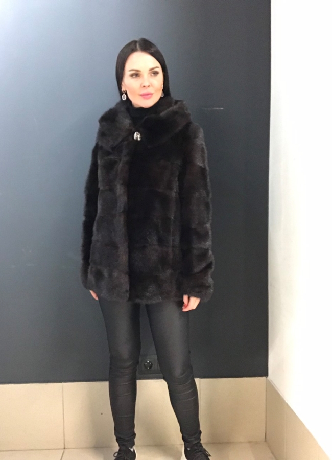 Укороченная норковая шуба с капюшоном модель № 2014С меха малина