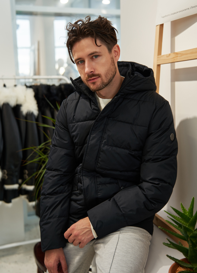 фото Мужской пуховик синего цвета с капюшоном  модель № 78878