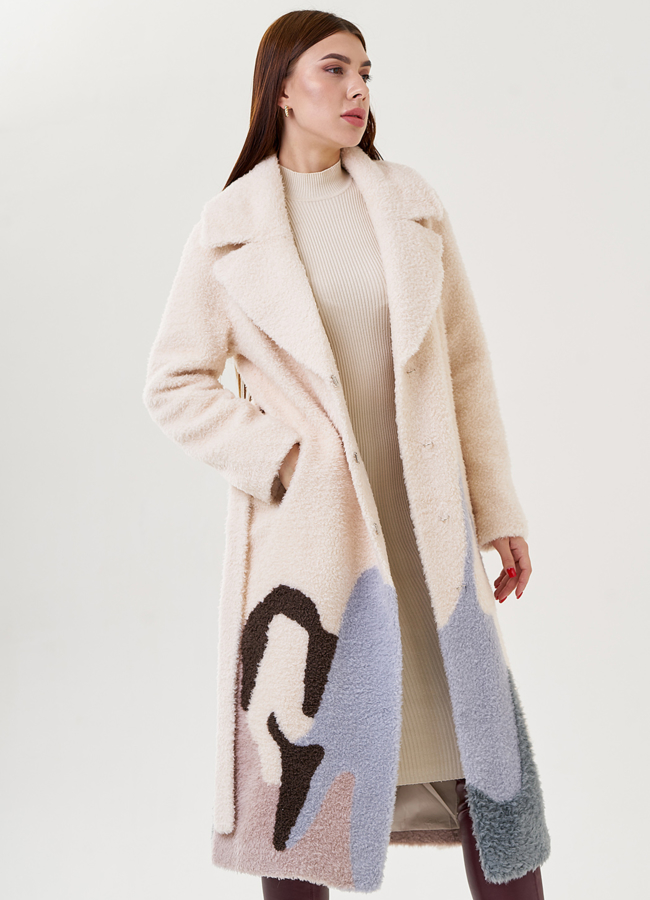 Пальто из эко меха с принтом модель № 75616 универмаг малина