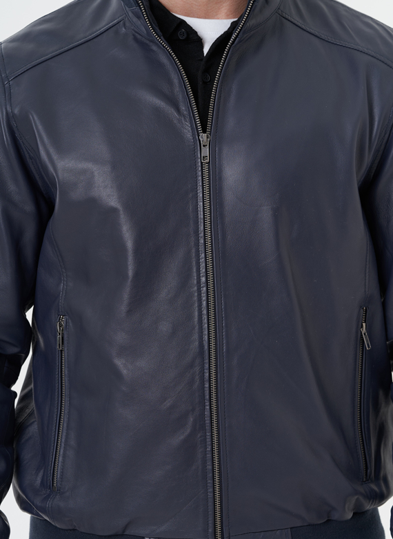 Мужская кожаная куртка 