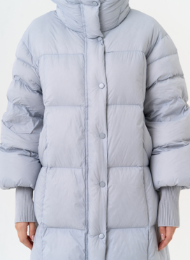 Женский пуховик с капюшоном