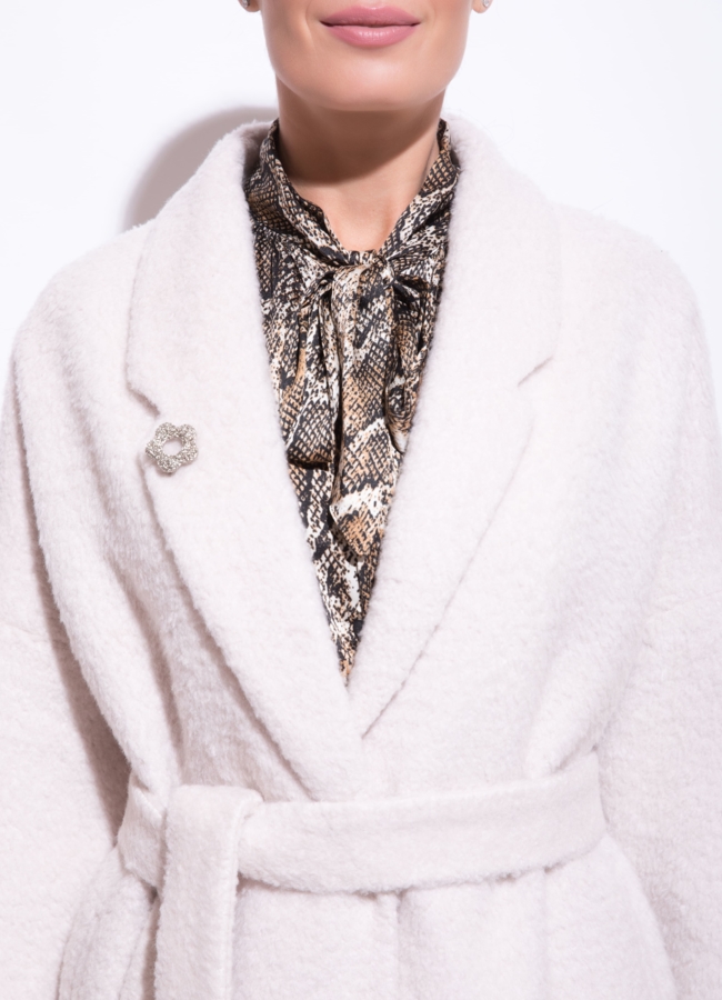 Женское пальто в кремовом цвете модель № 7038 в кредит