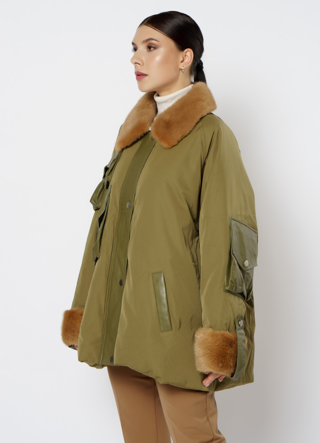 Пуховик оверсайз с мехом модель № 20-015 универмаг малина