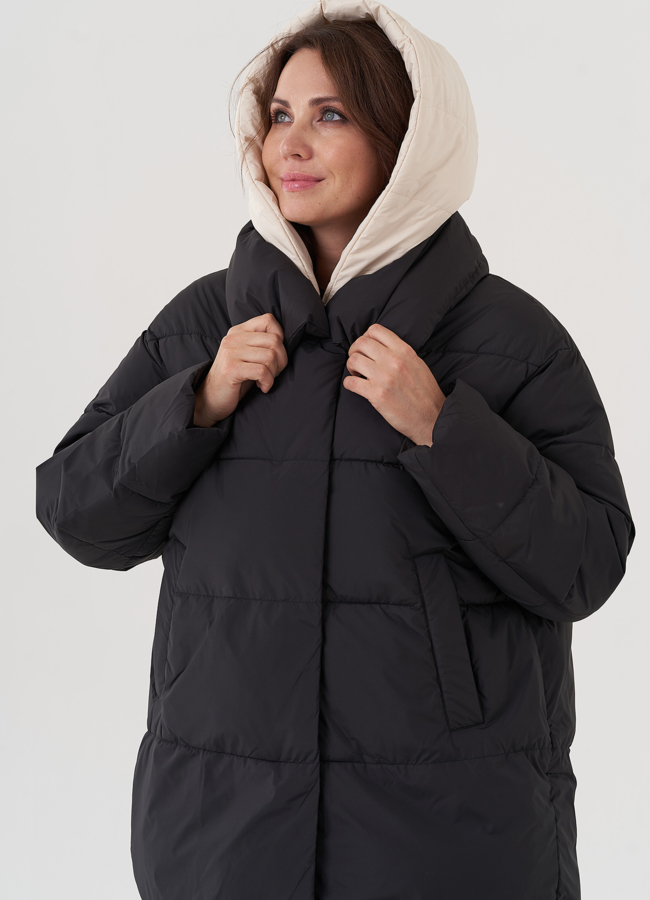 Женский пуховик с капюшоном черного цвета  модель № 25566 универмаг малина