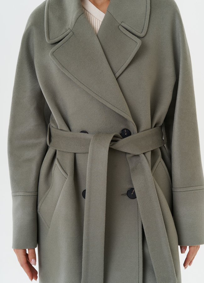 Двубортное пальто с английским воротником модель № 28081 универмаг малина