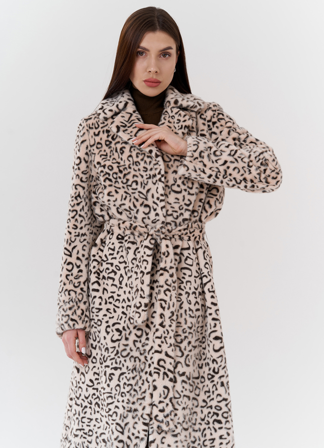 Женское пальто в бежевом цвете с анималистическим принтом модель № 24115 универмаг малина