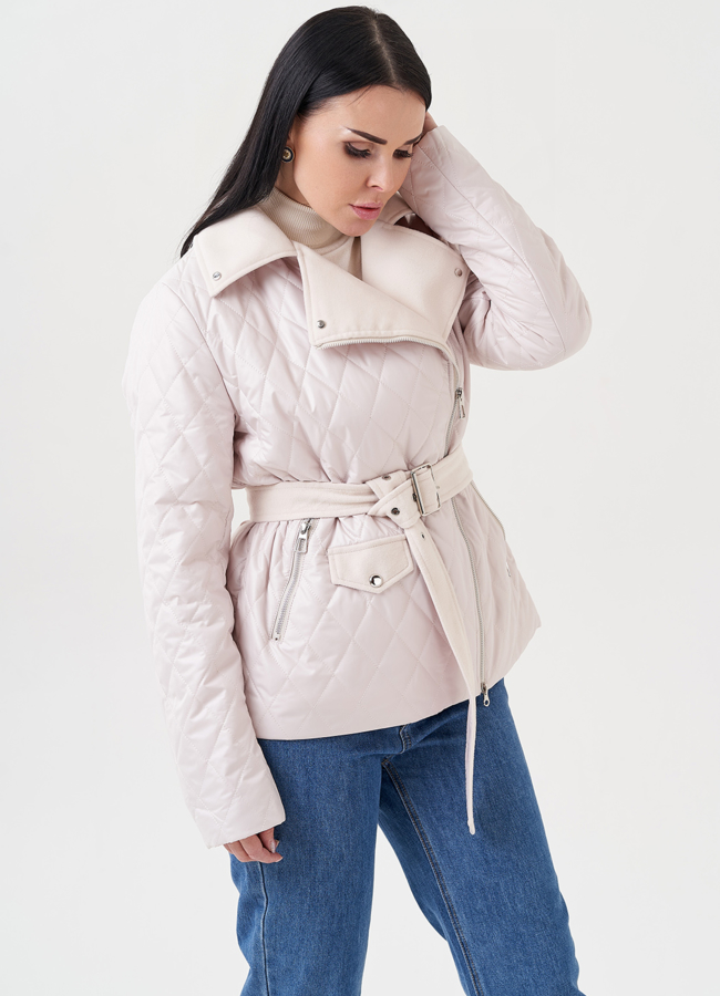 Куртка со съемным капюшоном в светло-бежевом цвете модель № 23915 меха малина
