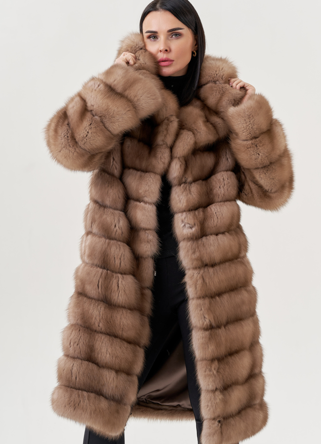 Шуба из куницы с капюшоном  модель № 79569 универмаг малина