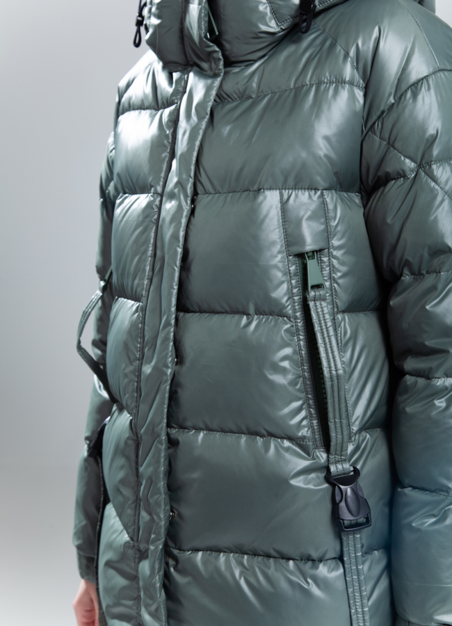 Пуховик женский модель № 823 в рассрочку