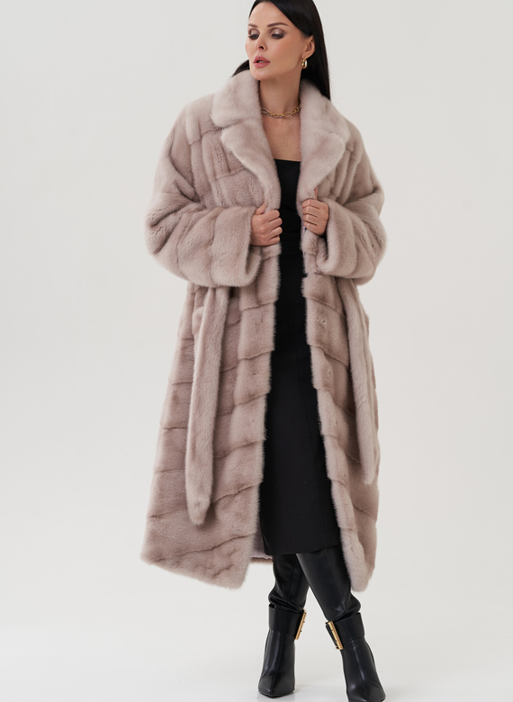 Шуба из норки с английским воротником 