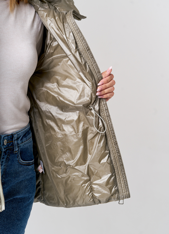 Женская куртка с капюшоном модель № 21579 в кредит