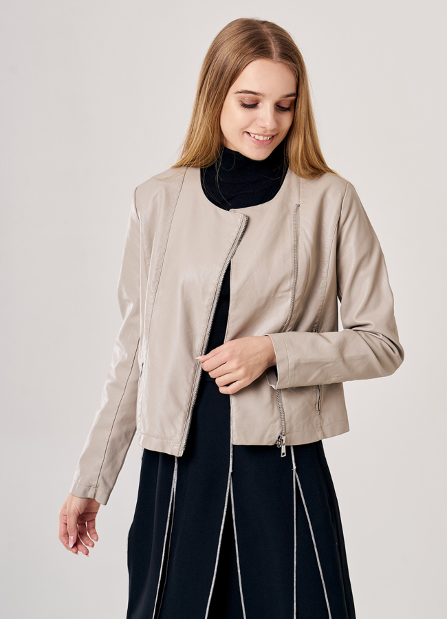 фото Куртка из эко кожи бежевого цвета модель № 20508