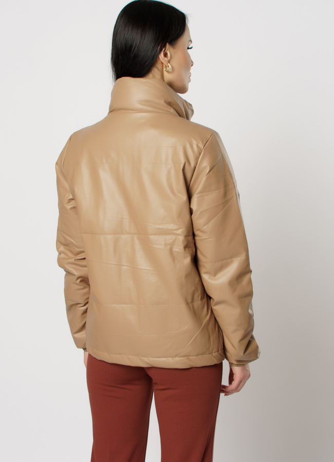 Женская куртка из эко кожи бежевого цвета модель № 5030 универмаг малина