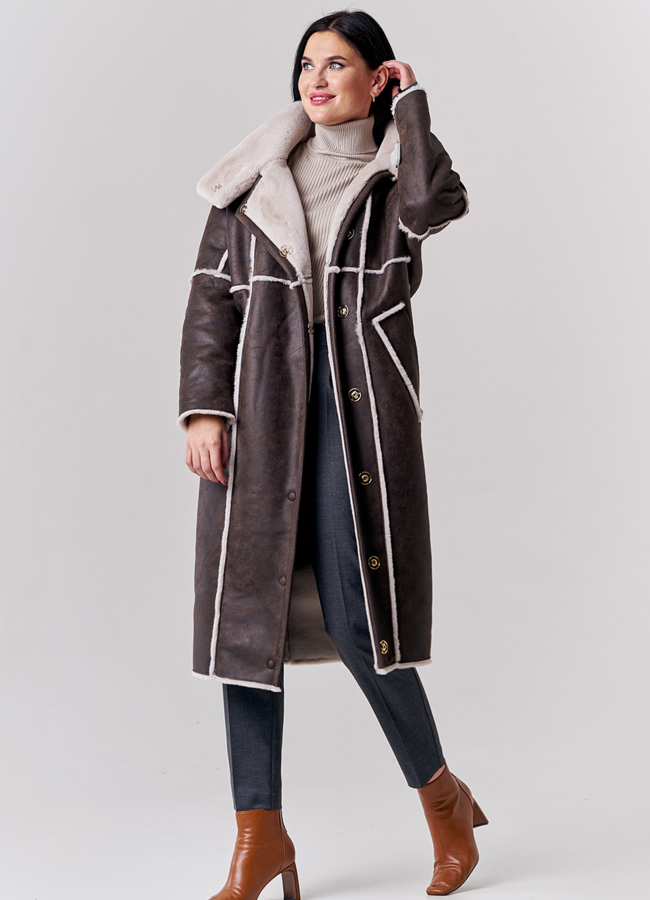 Удлиненная эко дубленка коричневого цвета модель № 21162 в кредит