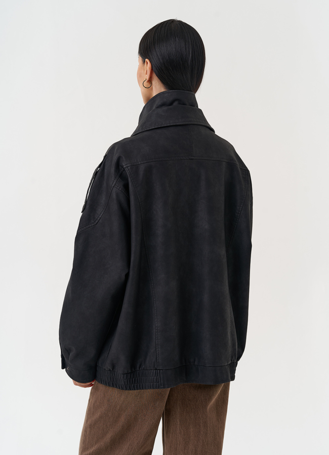 фото Женская куртка бомбер из эко кожи с воротником стойкой модель № 30419 фото Женская куртка бомбер из эко кожи с воротником стойкой модель № 30419