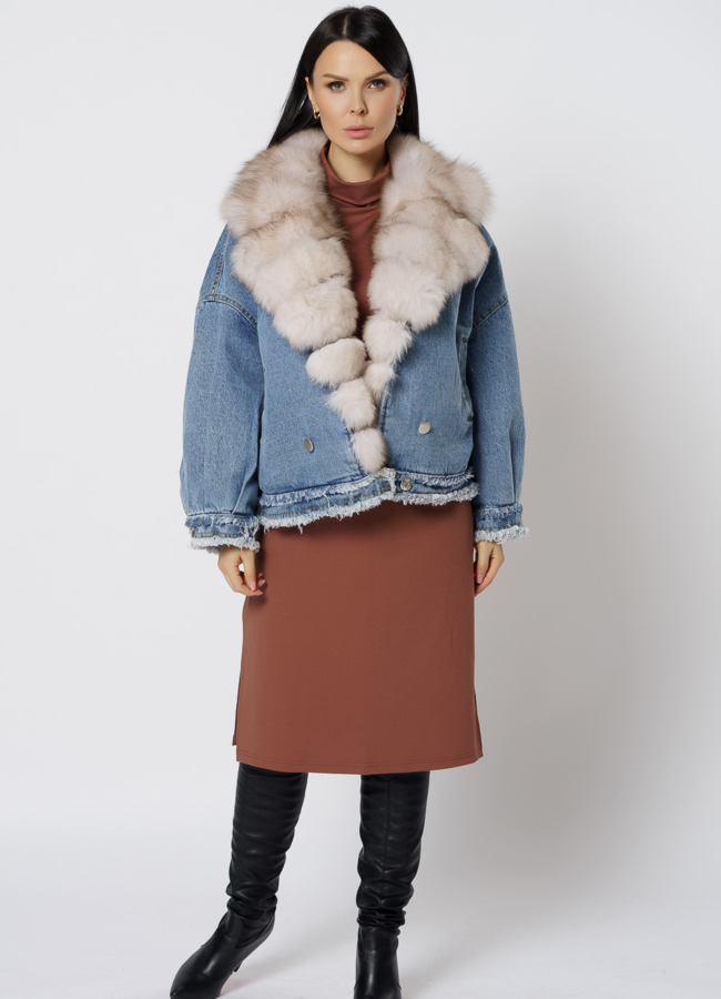 фото Утепеленная джинсовая куртка с отделкой из песца модель № 21829