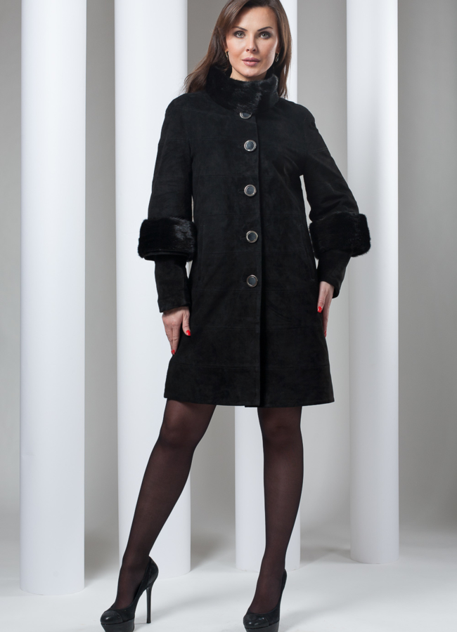 Пальто из замши с норкой. (мех съемный) модель № K-84 в кредит