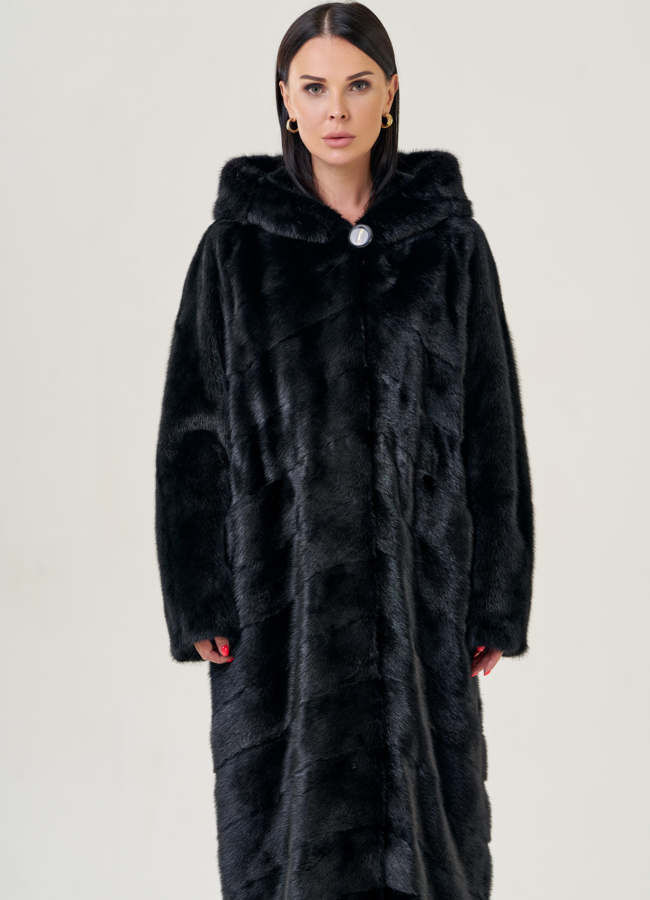 Норковая шуба оверсайз с капюшоном в черном цвете модель № 23086 универмаг малина