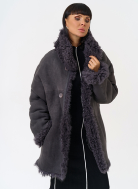 Женская двухсторонняя дубленка с декоративным поясом Женская двухсторонняя дубленка с декоративным поясом