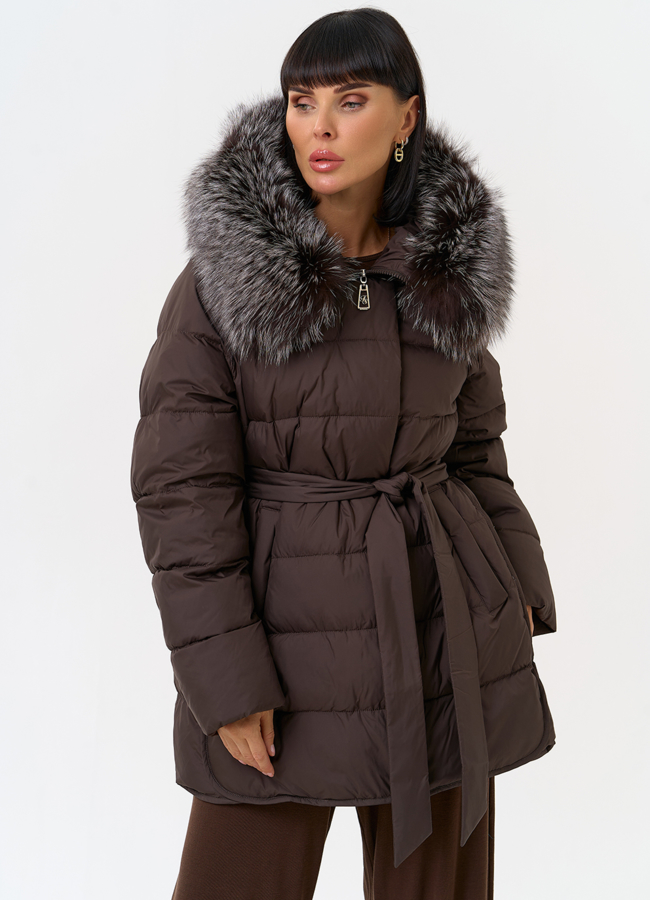 Женский пуховик с капюшоном из меха чернобурки модель № 31516 в кредит Женский пуховик с капюшоном из меха чернобурки модель № 31516 в кредит
