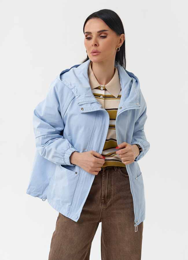 Женская ветровка с капюшоном  модель № 30437 в кредит