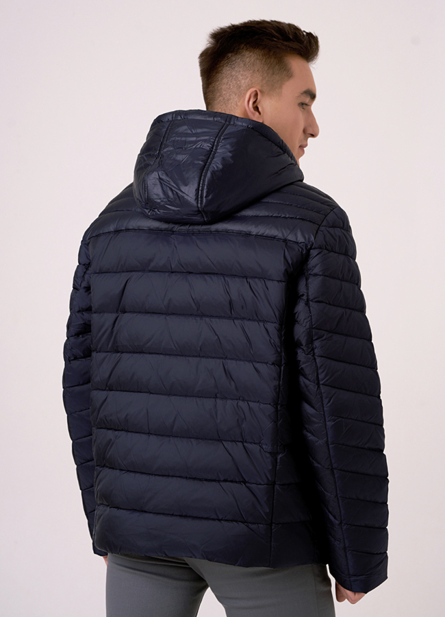 Куртка прямого силуэта с капюшоном модель № 1685 в кредит