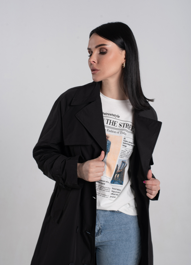 Плащ женский с английским воротником черного цвета  модель № 24546 в кредит