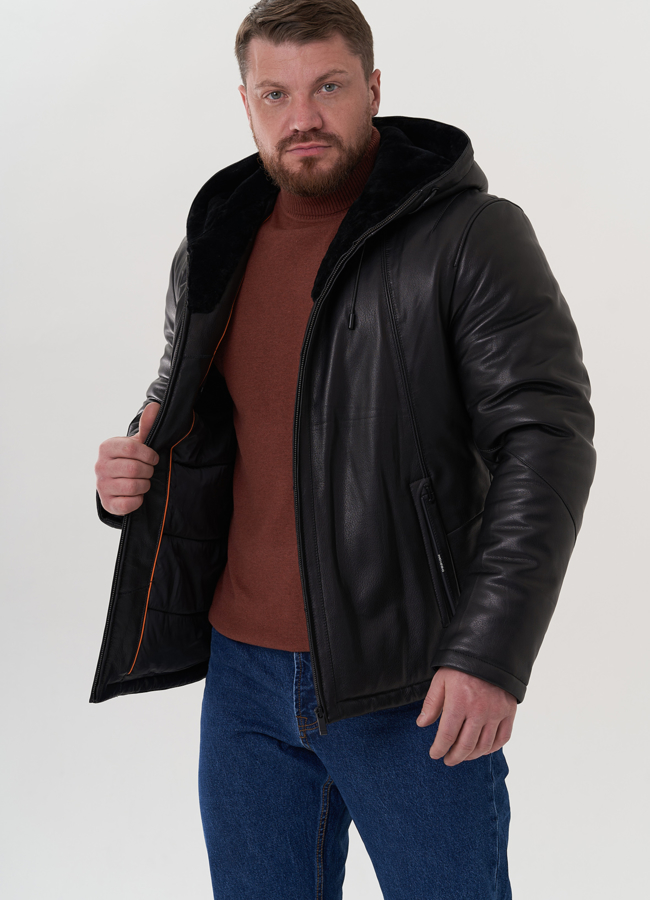 Куртка из натуральной кожи черного цвета модель № 26180 в рассрочку