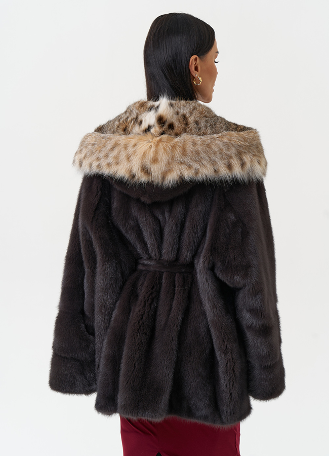 Женская шуба из меха норки с капюшоном из меха рыси модель № 31164 в кредит
