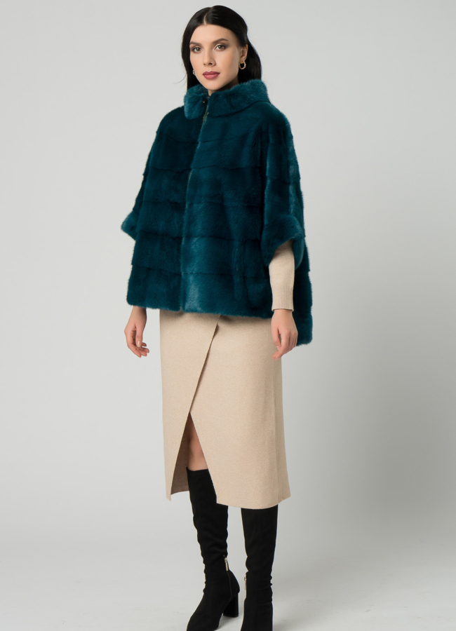 фото Короткая шуба на молнии зеленого цвета модель № 21647