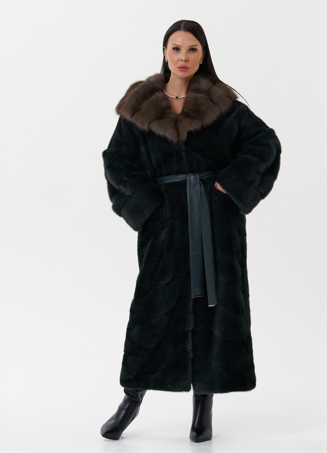 Длинная норковая шуба с капюшоном из куницы модель № 27849 меха малина