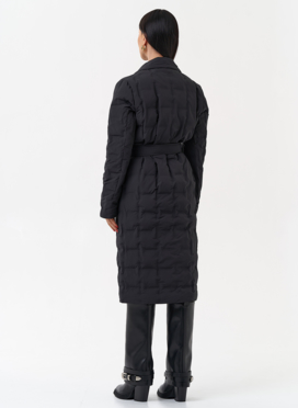 Женское утепленное пальто с английским воротником