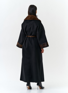 Женское длинное пальто с воротником из меха норки